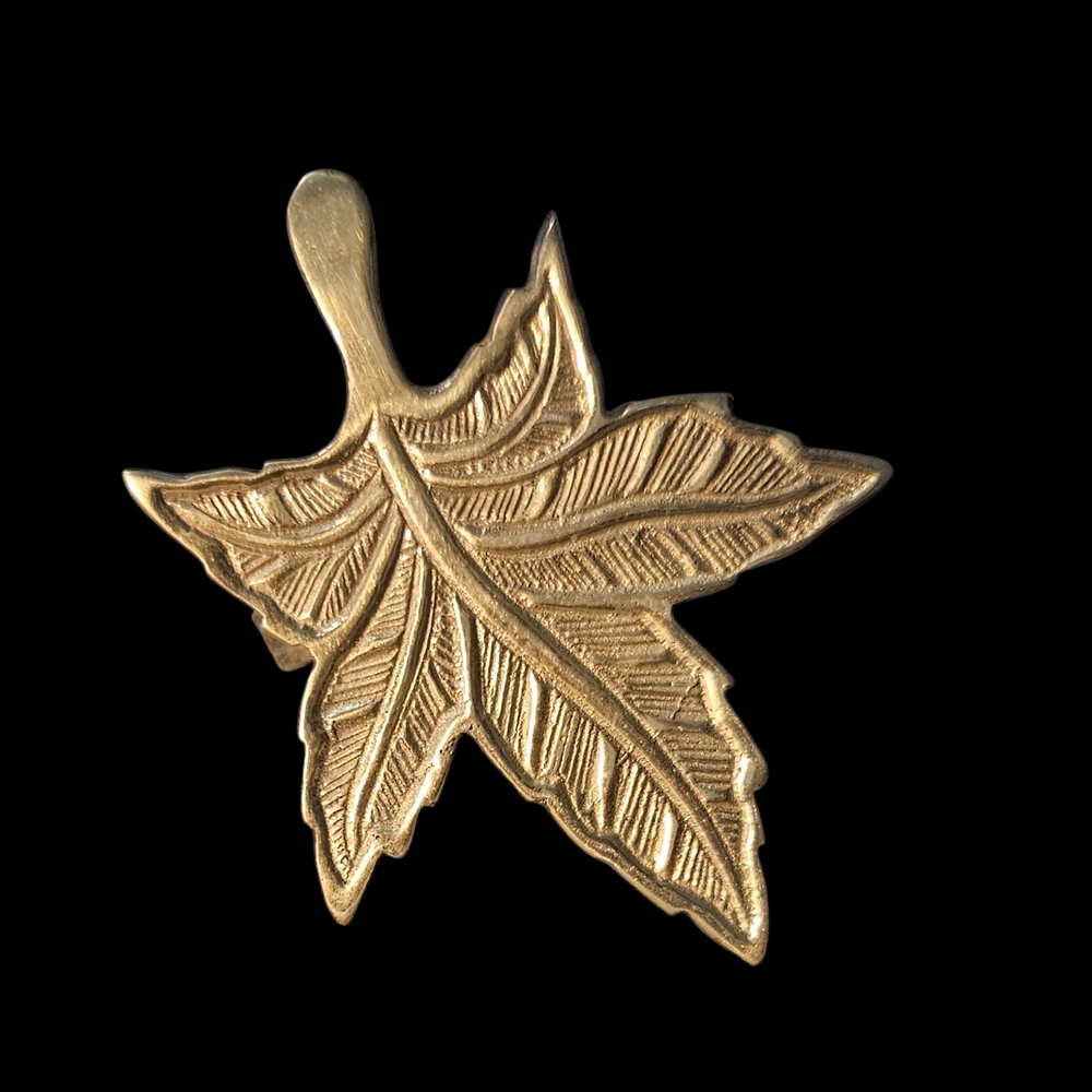 4 Vintage Brass Leaf Shaped Napkin Rings Cast Metal